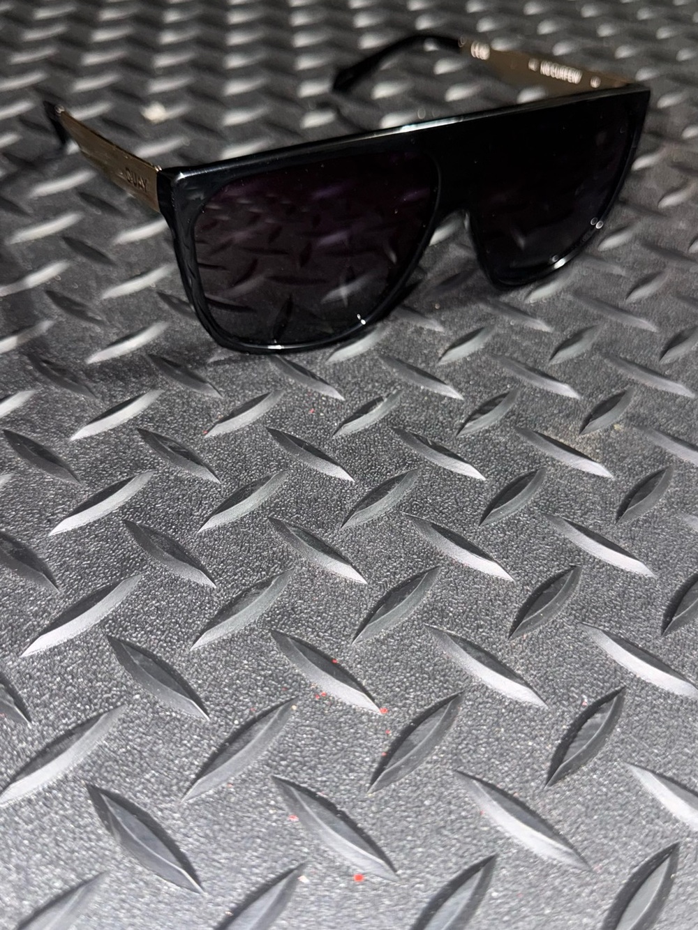Quay No Curfew Sunglasses